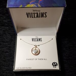 DISNEY VILLAINS SNOW WHITE EVIL QUEEN HEART WITH DAGGER Silver Plated Necklace